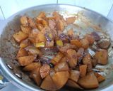 A picture of step 6 of Spicy Pear Chutney.