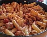 A picture of step 4 of Sausage pasta.
