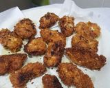 Foto del paso 4 de la receta: Croquetones de pollo rebozados con Corn Flakes