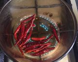 Foto del paso 2 de la receta: Rollos de nopal rellenos de camarones en salsa diabla