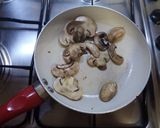 Foto del paso 1 de la receta Hamburguesa de ternera con queso azul y champiñón