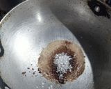 A picture of step 6 of Walnut phirni in chocolate square.