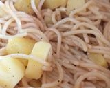 A picture of step 4 of Potato spaghetti.
