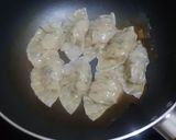 Foto langkah ke 3 dari resep Gyoza sederhana.