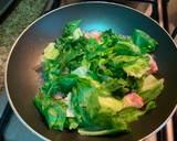 Outer leaf of Lettuce & Bacon with Beaten Egg recipe step 2 photo