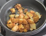 Foto del paso 6 de la receta: Patatas con setas en airfryer