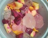 Foto langkah ke 5 dari resep Sop Buah Praktis.
