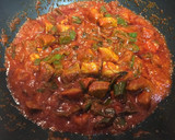 Foto del paso 4 de la receta: Magro con tomate y pimientos verdes 