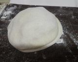 A picture of step 5 of Aalu wala pratha.