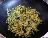 A picture of step 1 of Spaghetti with Zucchini and Turmeric Gorgonzola Sauce.
