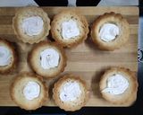 A picture of step 8 of Fresh fruit tarts.