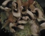 मशरूम सूप (Mushroom soup recipe in hindi) रेसिपी चरण 2 फोटो