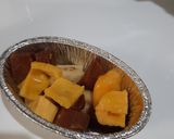 Foto langkah ke 2 dari resep Bongko Kue Keranjang Pisang.