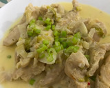 Foto del paso 11 de la receta: Pechuga de pollo a la crema con verdeo