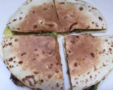 Foto del paso 3 de la receta: Quesadilla de champiñones con guacamole