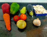 Foto del paso 1 de la receta: Champiñones con verduras 🍄🍅🧅🌶️🫑🧄🍆🥕