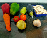 Foto del paso 1 de la receta: Champiñones con verduras 🍄🍅🧅🌶️🫑🧄🍆🥕