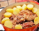Une image de l'étape 5 de Pintade et Morteau en choucroute.
