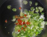 Foto langkah ke 3 dari resep Nasi Telur Simple Nendang.