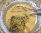 Foto langkah ke 2 dari resep Bolu Pisang Kukus Meses.