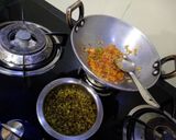 A picture of step 3 of Mazedar Moth (dal).