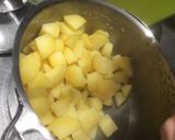 A picture of step 5 of Mashed potatoes (sided with tomato eggs) 🥔.