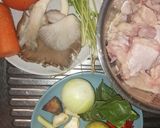 Gambar langkah 1 resipi Tomyam Ayam ala Thai.