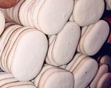صورة لخطوة 1 من وصفة إسكيمو بذوق الفراولة🍓