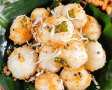 A picture of step 1 of Ammini kozhukattai, mini rice dumplings.
