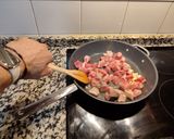 Foto del paso 5 de la receta: Asado de cerdo con tomate