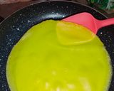 A picture of step 5 of Mango Crepe Cake 🥭.