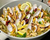 รูปขั้นตอนการทำที่ 10 ของ Paella ข้าวกระทะทะเลแบบสเปน