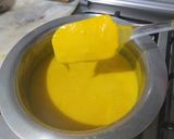 A picture of step 2 of Eggless Mango pudding without gelatin.