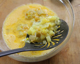 Foto del paso 4 de la receta: Pimientos rellenos de tortilla de patata