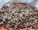 A picture of step 3 of Turkey Beef Pizza.