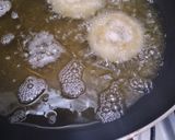 A picture of step 6 of Potato doughnut.