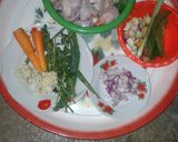 Foto langkah ke 1 dari resep Sup ayam kampung.