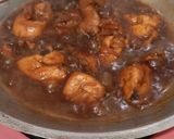 Foto langkah ke 7 dari resep Ayam kecap bawang bombay.