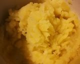 Hagymás törtburgonya recept fázis 2 fotója