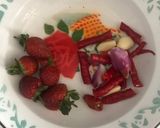 Foto langkah ke 1 dari resep Sambel Strawberry 🍓🍓.