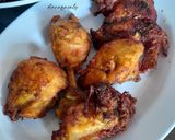 Foto langkah ke 4 dari resep Ayam Goreng Bumbu Kuning.