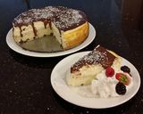 A picture of step 24 of Boston Cream Pie Cheesecake.