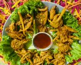 A picture of step 6 of Chicken n vegetables pokora.