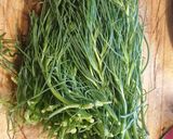 Foto del passaggio 2 della ricetta Trofie fresche di farro con agretti e pomodorini