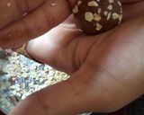 A picture of step 3 of Chocolate Oats Balls.