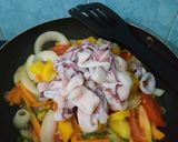 Foto langkah ke 3 dari resep Cumi Asam manis.