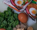 Foto langkah ke 1 dari resep Indomie goreng masak tek tek.