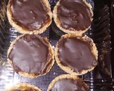 Foto del paso 4 de la receta: Pie de dátiles y chocolate
