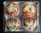 A picture of step 3 of English Muffin Pizza.