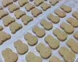 Foto langkah ke 7 dari resep Fancy Cookies with Royal Icing.